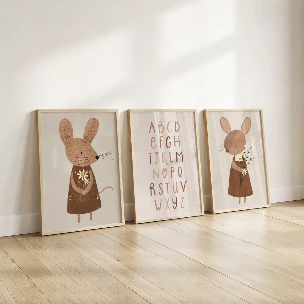 beige babykamer posters